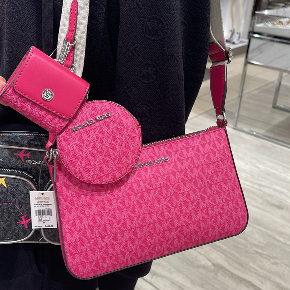 Michael Kors Jet Set Signature Logo Crossbody Bag with Case Apple Airpods Pro® - Picture 14 of 16